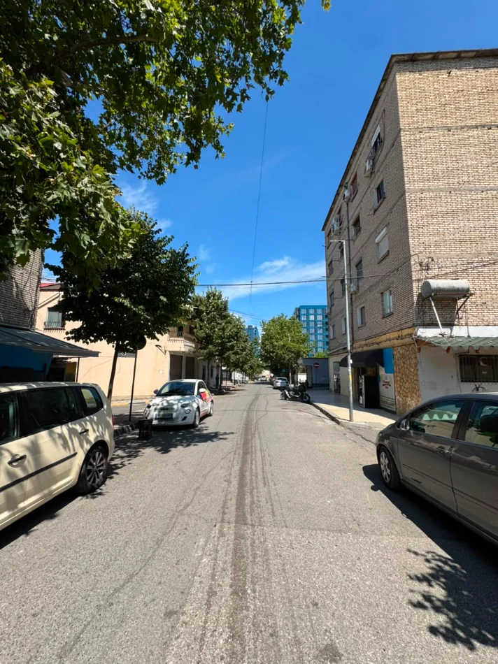 Tirane, shitet apartament 1+1+Ballkon Kati 3, 56 m² 92.000 € 