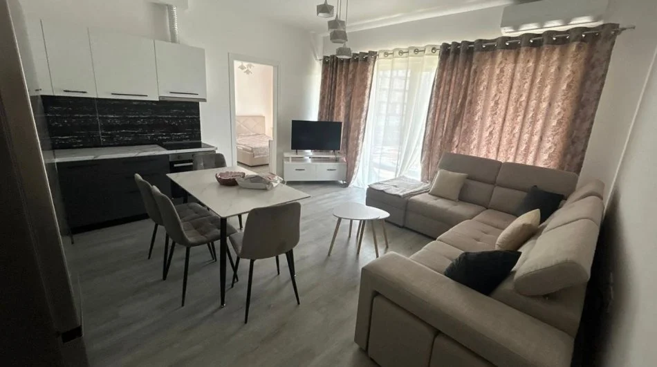 Tirane, jepet me qera apartament 2+1 Kati 3, 50.000 € (Prane qendres Emerald)