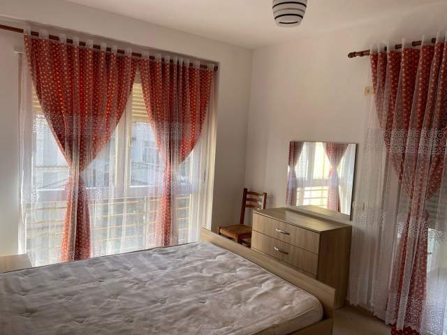 Tirane, jepet me qera apartament 2+1+BLK Kati 3, 100 m² 400 Euro (rrapo hekali)