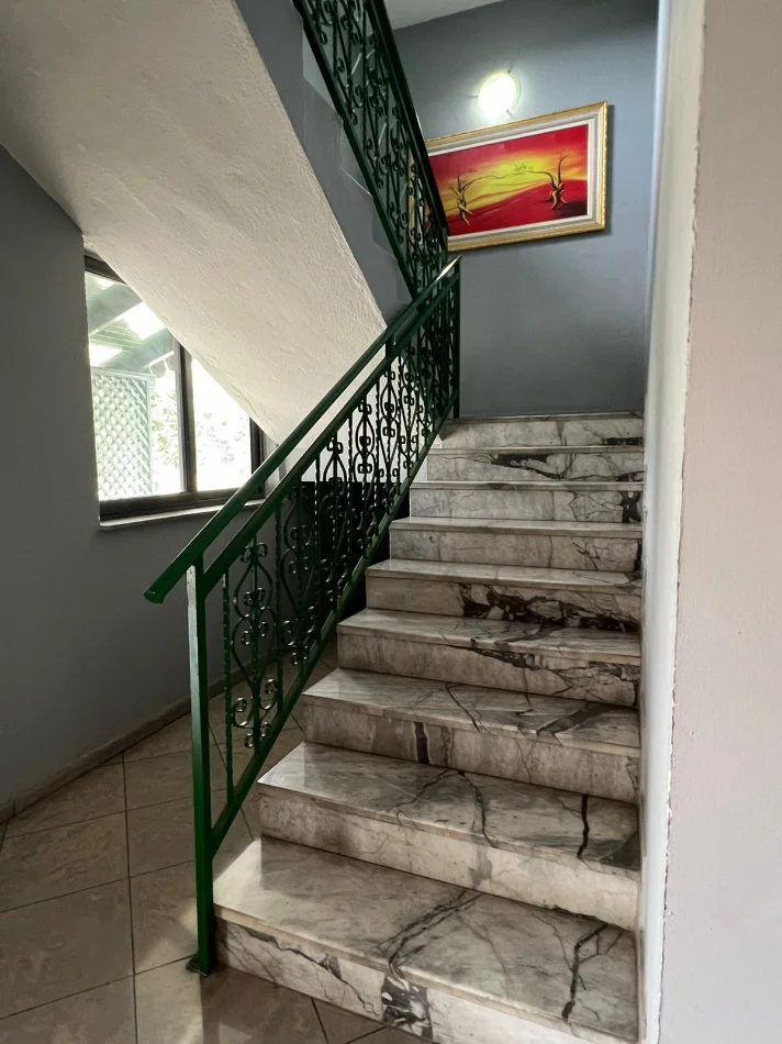 Tirane, shitet hotel Kati 3, 1.250 m² 850.000 € 