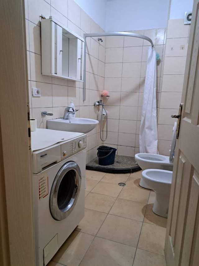 Tirane,Me qera apartament 1+1+BLK Kati 3, 70 m² 300€ (Teodor keko)