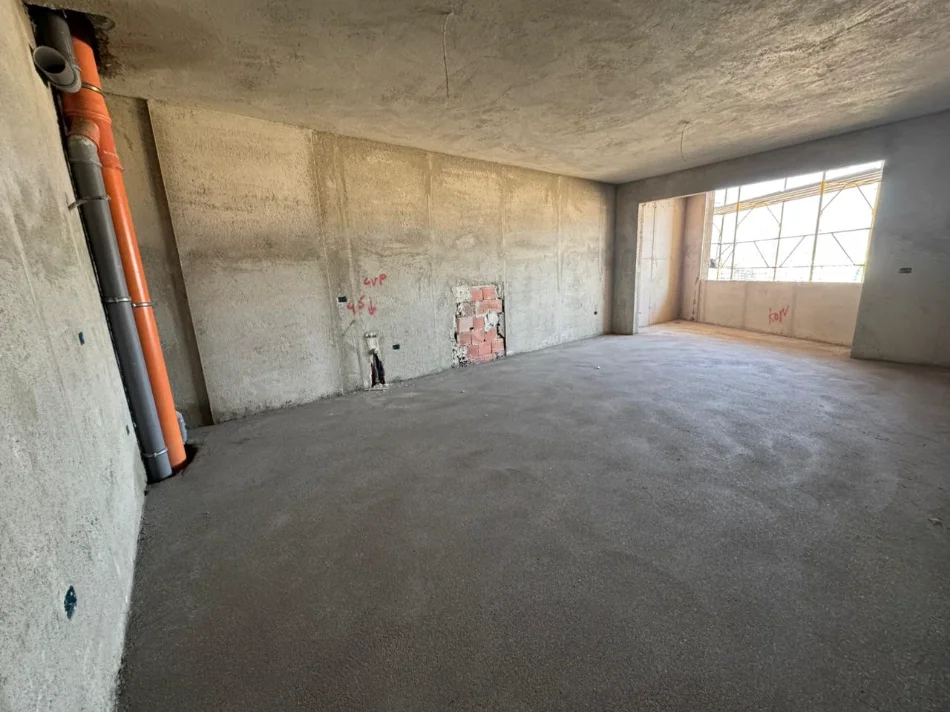 OKAZION 1,550€ m2!!!! Tirane, shitet apartament 2+1+2 Kati 10, 120 m² 186.000 € (Residenca Colonnade , Rruga Dritan Hoxha.)