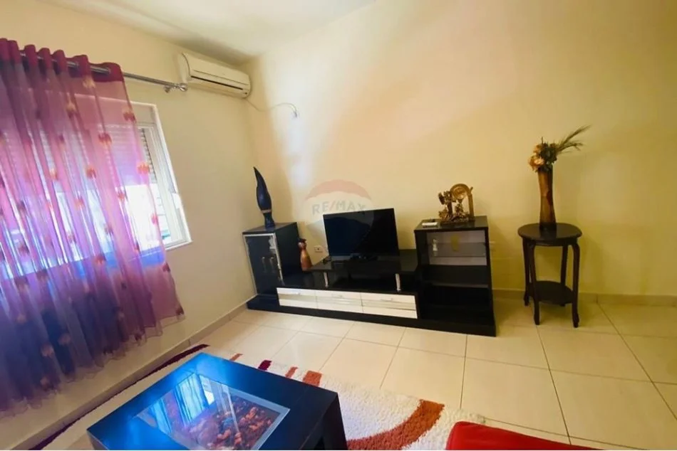 jepet me qera , 65 m² 40.000 € (Jepet apartament 1+1 me qira tek Kodra e Diellit)