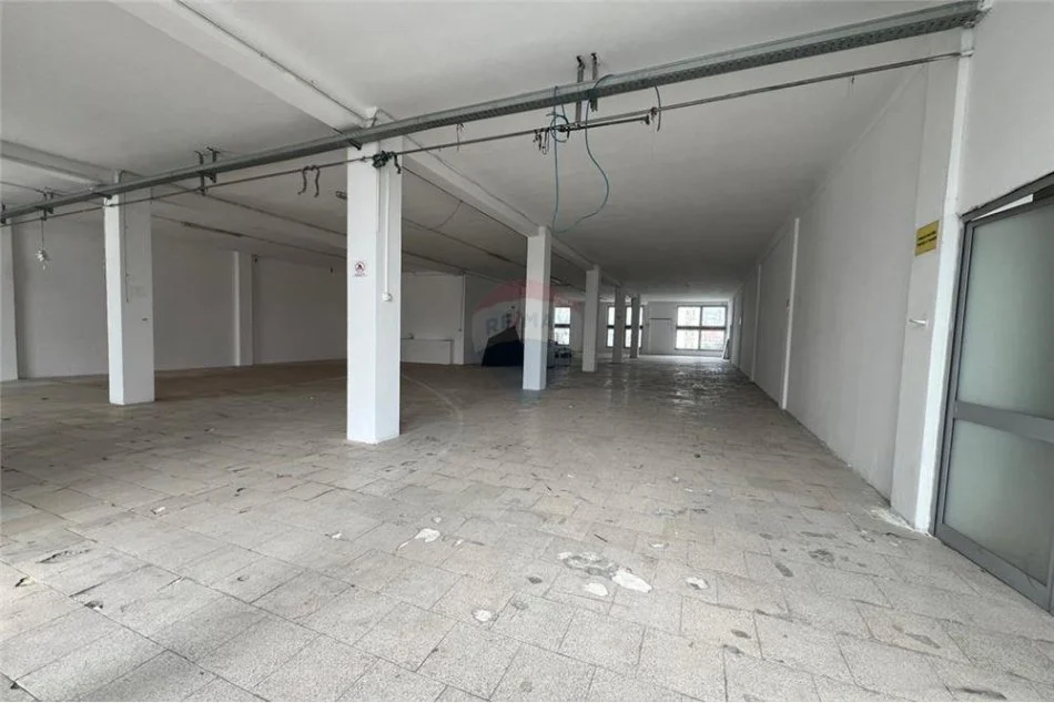 jepet me qera , 1.570 m² (Objekt 5 katësh me qira!)