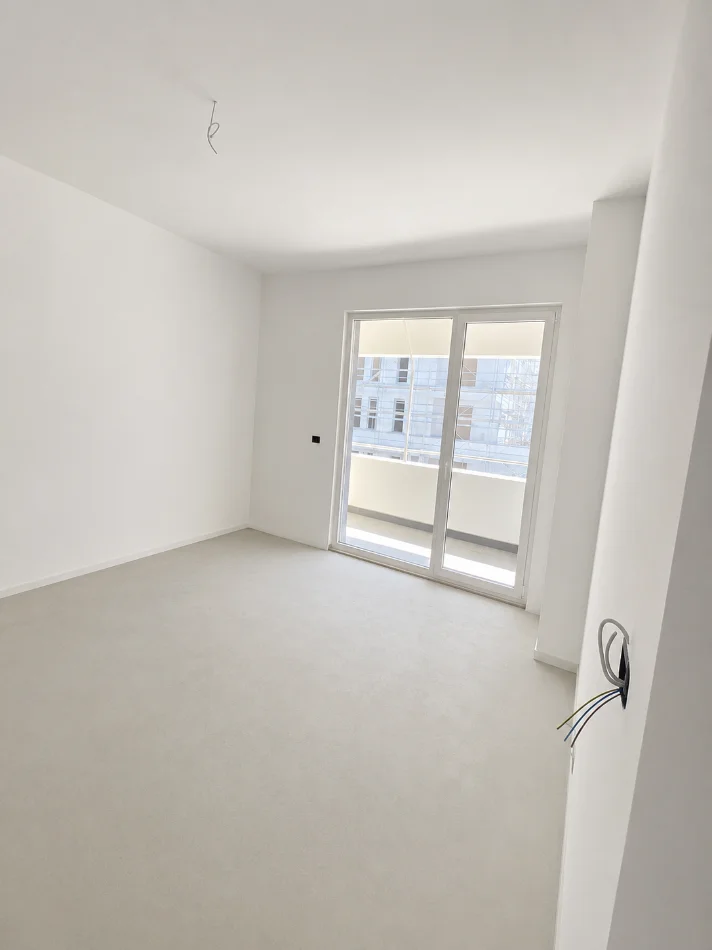 Tirane, shitet apartament 2+1+Aneks+Ballkon Kati 3, 105 m² 120.000 € (Rruga Gryka e Kacanikut)