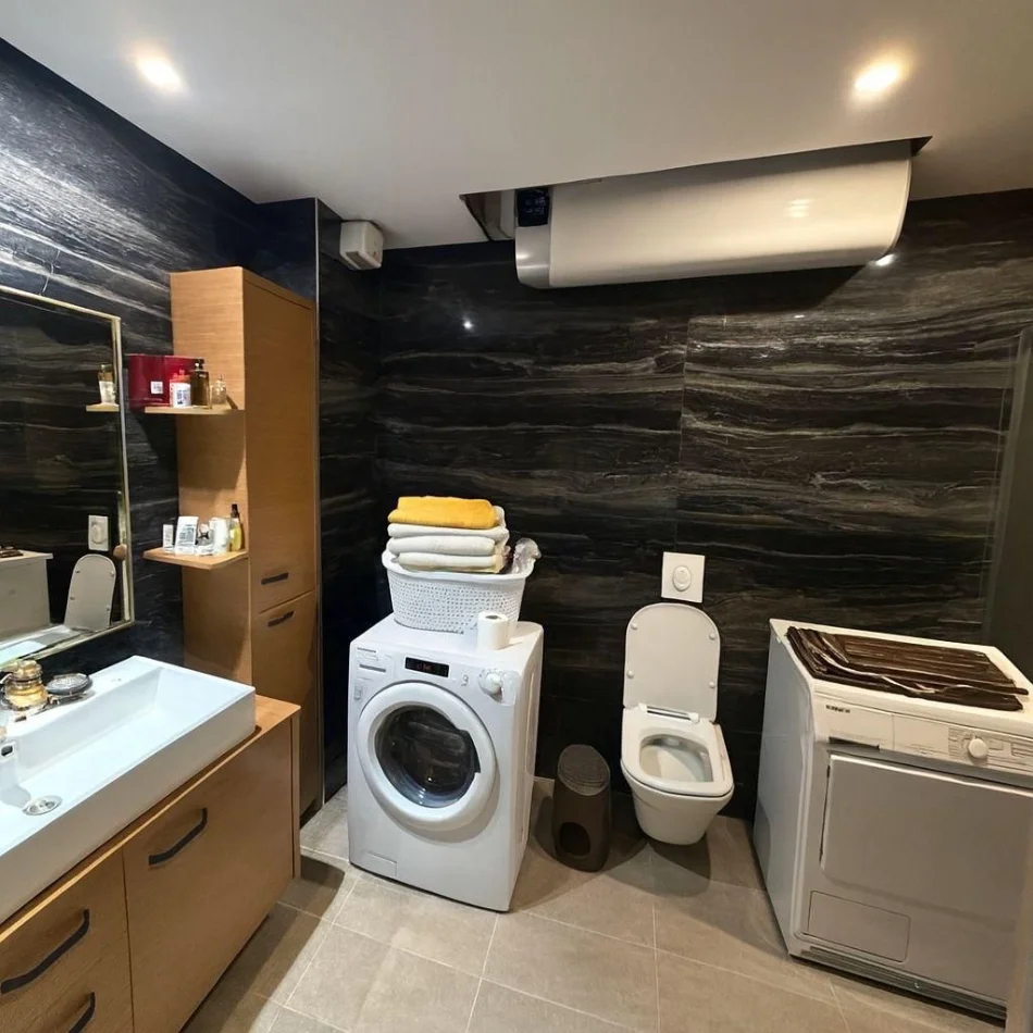 Tirane, shitet apartament 2+1 , 89 m² 290.000 €