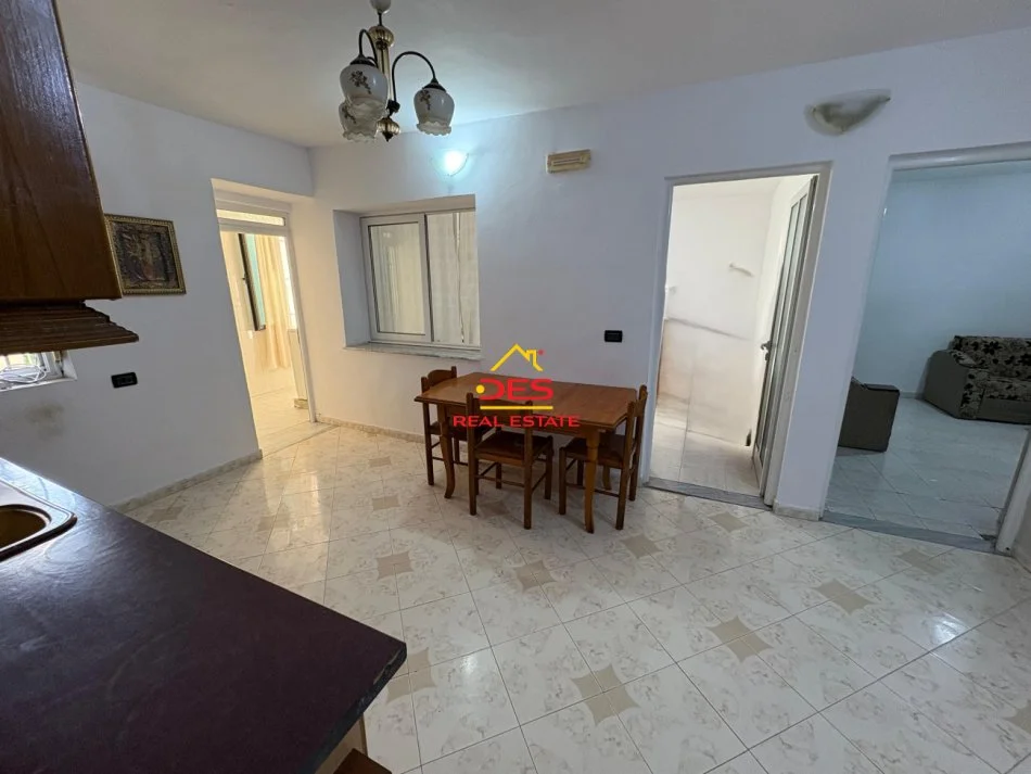 Vlore, shitet apartament 2+1+Ballkon Kati 0, 77 m² 78.000 € (Rruga Fiqirete musta)