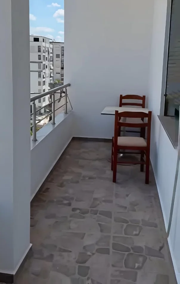 Tirane, shitet apartament 1+1 Kati 6, 60 m² 99.000 € (Komplekset Fratari yzberisht)