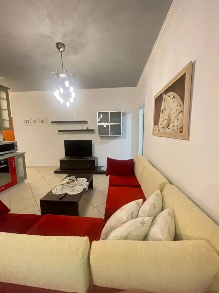 Tirane, jepet me qera apartament 2+1+Ballkon Kati 8, 80 m² 580 € (Kompleksi Panorama Don Bosko)