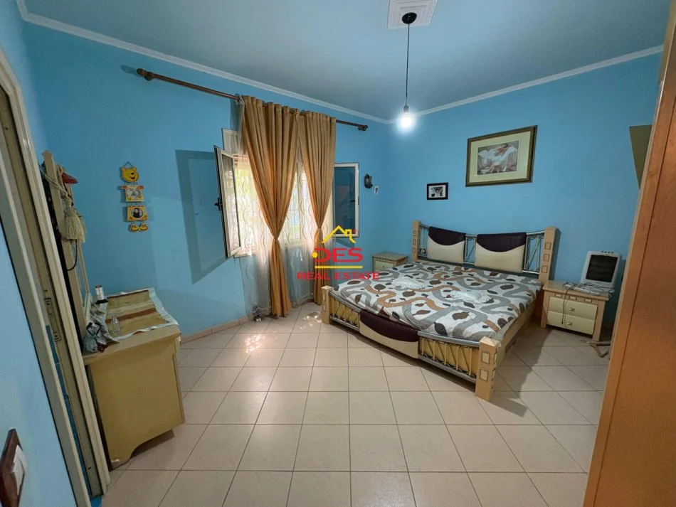 Vlore, jepet me qera shtepi 2+1+Ballkon Kati 0, 100 m² 250 € (Rruga Lef Sallata)