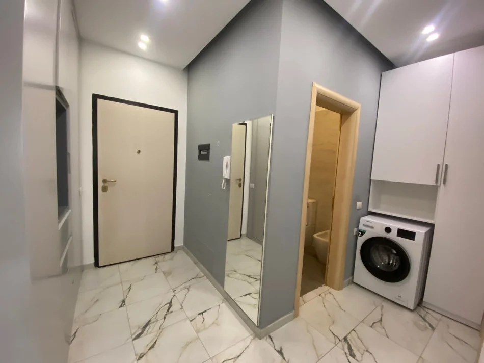 Tirane, jepet me qera apartament 2+1 Kati 2, 104 m² 750 € (Liqeni i Thate)