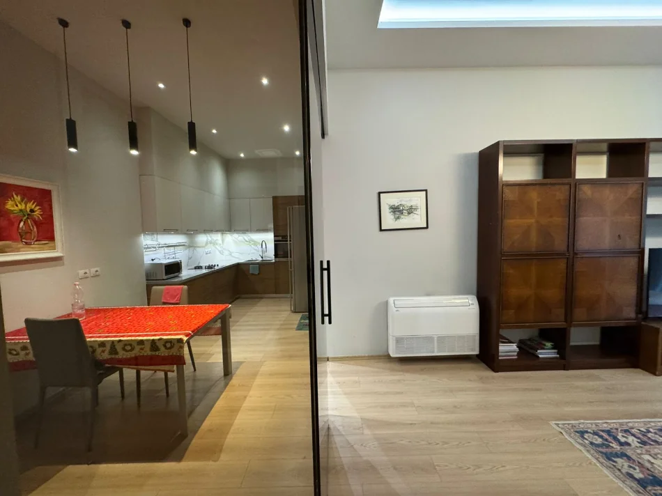 Tirane, shitet apartament 3+1+Ballkon Kati 1, 150 m² 320.000 € 