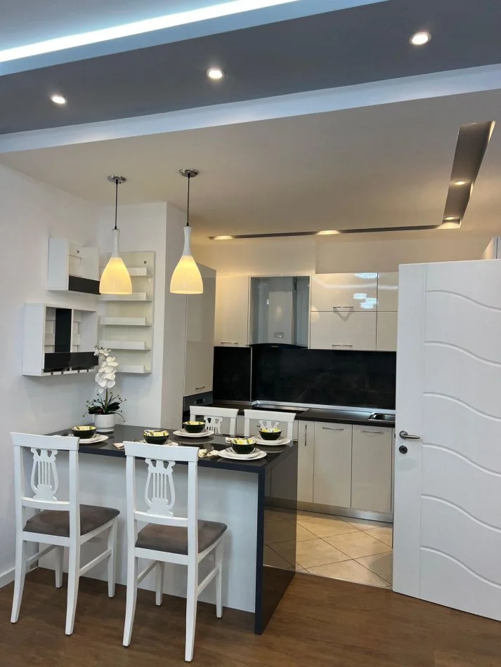 Yzberisht , shitet 2+1 Kati 3, 90 m² 145.000 €