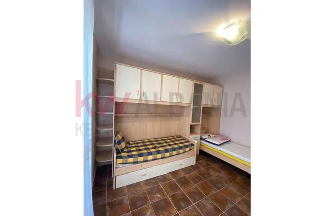 Tirane, jepet me qera apartament 2+1 Kati 7, 87 m² 600 Euro (sheshi italia)