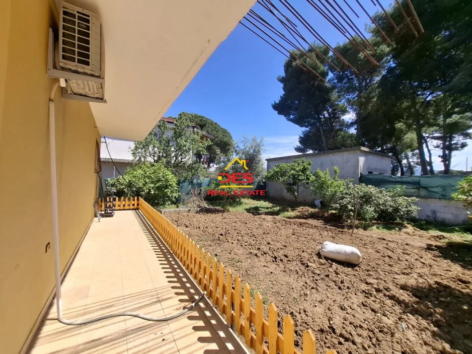 Vlore, jap me qera shtepi 1+1+Ballkon Kati 0, 60 m² 350 € (Rruga Sazani)