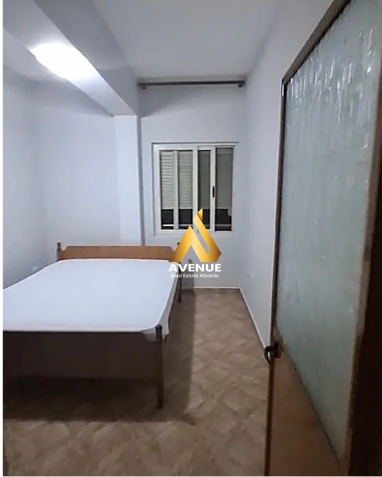 Tirane, jepet me qera apartament 1+1 Kati 2, 65 m² 400 € (Misto Mame)