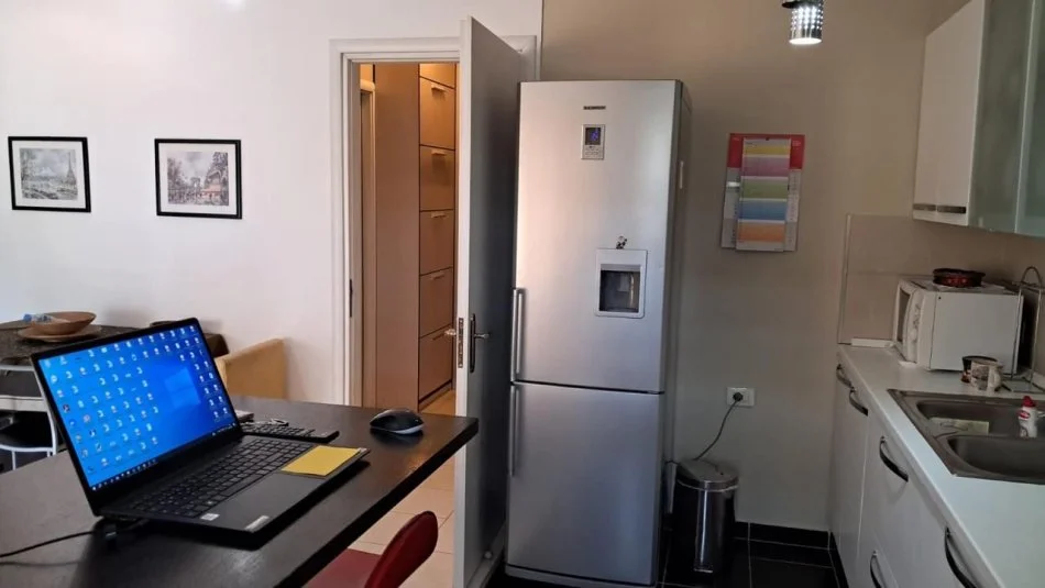 Tirane, jepet me qera apartament 2+1 Kati 4, 90 m² 600 € (Bar Agroni Fusha e Aviacionit)