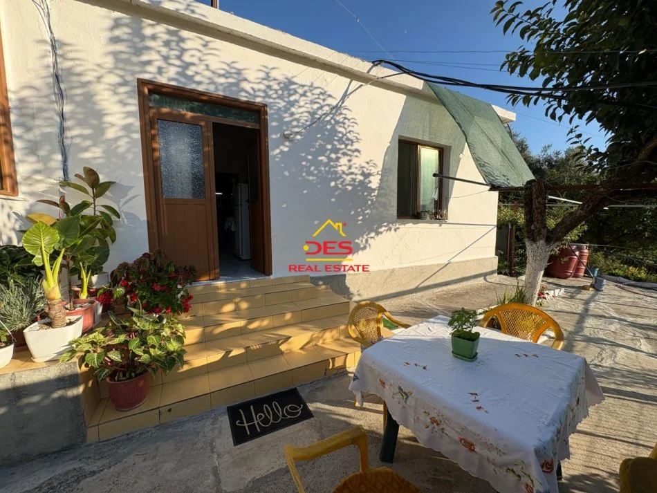 Vlore, shitet shtepi 2+1+Ballkon Kati 0, 107 m² 90.000 € (Rruga Mitaq Sallata ,Vlorë)