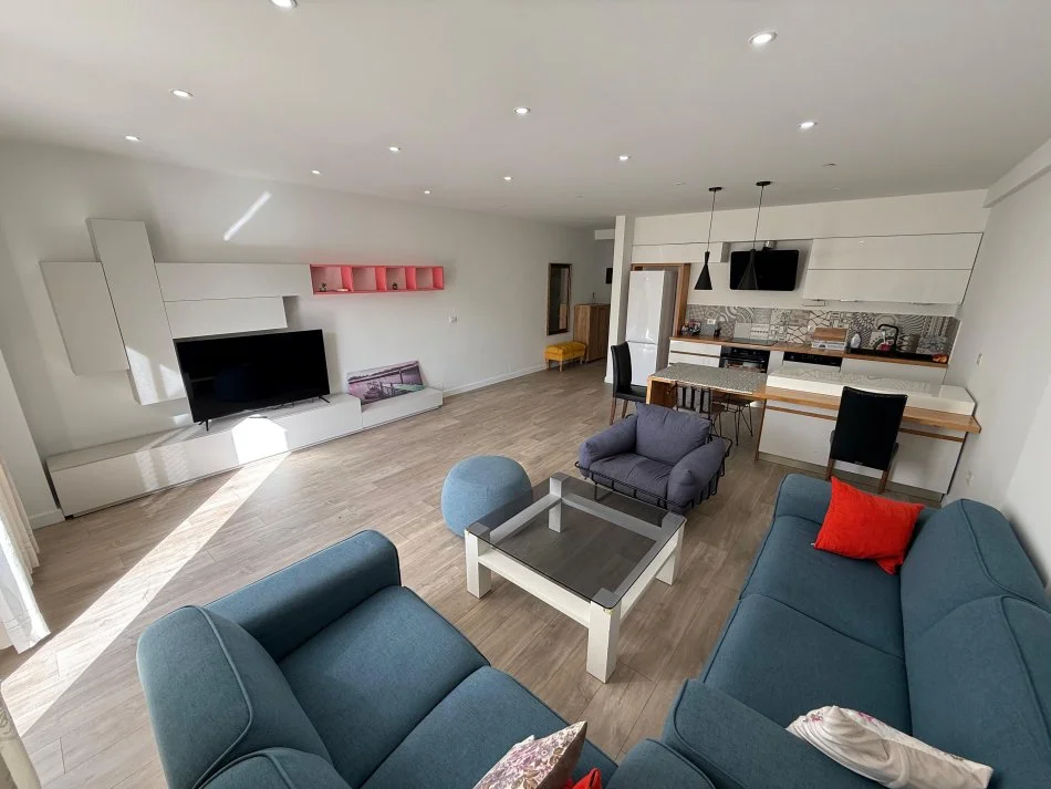 Tirane, jepet me qera apartament 2+1 Kati 0, 150 m² 1.500 € (Residenca Kodra e Diellit 2)