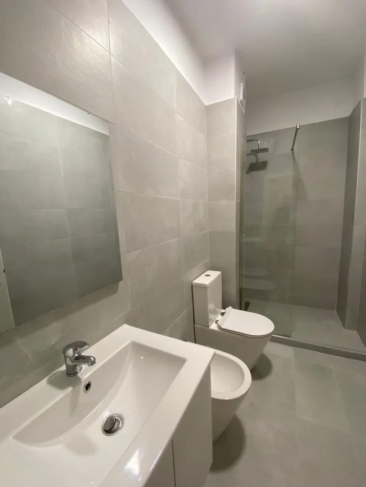 Durres, shitet apartament 1+1 Kati 6, 74 m² 93.000 € 