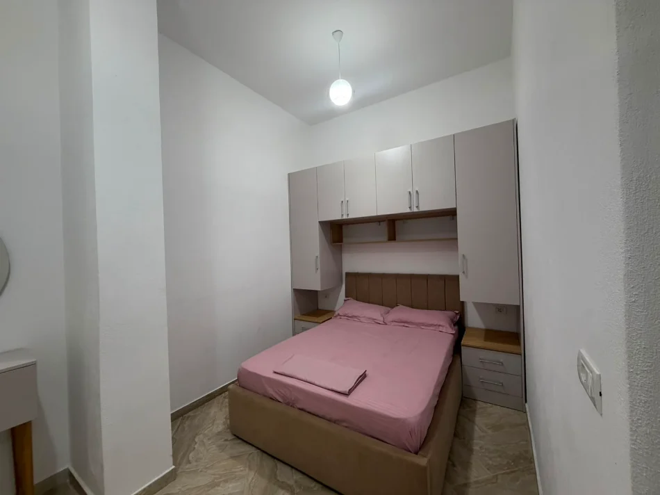Durres, jepet me qera apartament 1+1+Ballkon Kati 0, 50 m² 300 € 