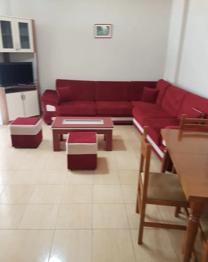 Tirane, jepet me qera apartament 1+1+Ballkon Kati 4, 67 m² 400 € (Ozone Astir 2 rotondot)