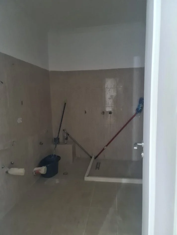 Tirane, shitet apartament 2+1+Aneks+Ballkon Kati 5, 73 m² 155.000 € 