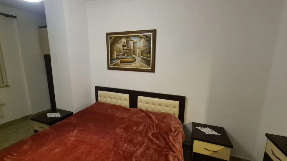 Tirane, jepet me qera apartament 2+1 Kati 3, 115 m² 660 € (Viva Market Don Bosko)