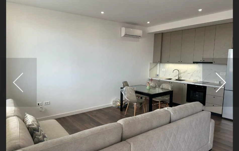 Tirane, jepet me qera apartament 1+1+Ballkon Kati 4, 64 m² 400 € (tek Rruga Tomi Kristi 3 tek Ali Demi)