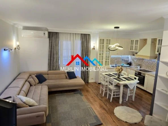 Tirane, jepet me qera apartament 3+1+Ballkon Kati 2, 118 m² 1.000 € (KODRA E DIELLIT)