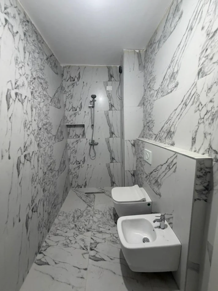 Tirane, shitet apartament 2+1 Kati 8, 97 m² 299.400 € 