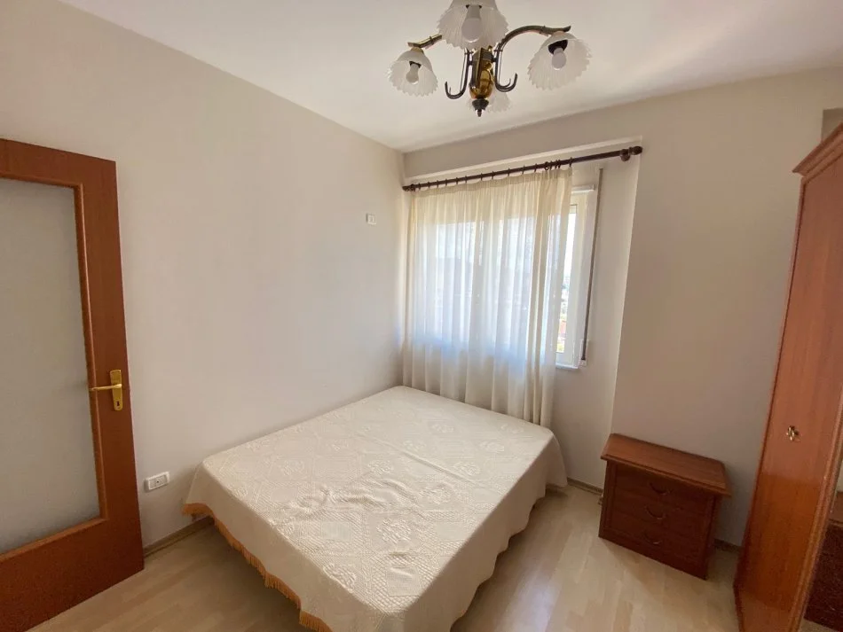 Tirane, shitet apartament 2+1+Ballkon Kati 7, 78 m² 143.000 € (Rruga Ndre Mjeda)