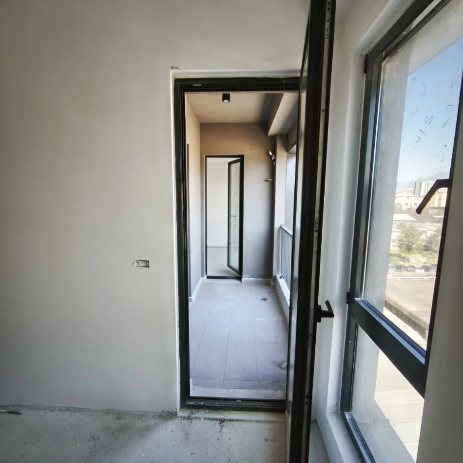 Tirane, shitet apartament 2+1+Ballkon Kati 3, 103 m² 248.000 € (Rruga Karl Gega)