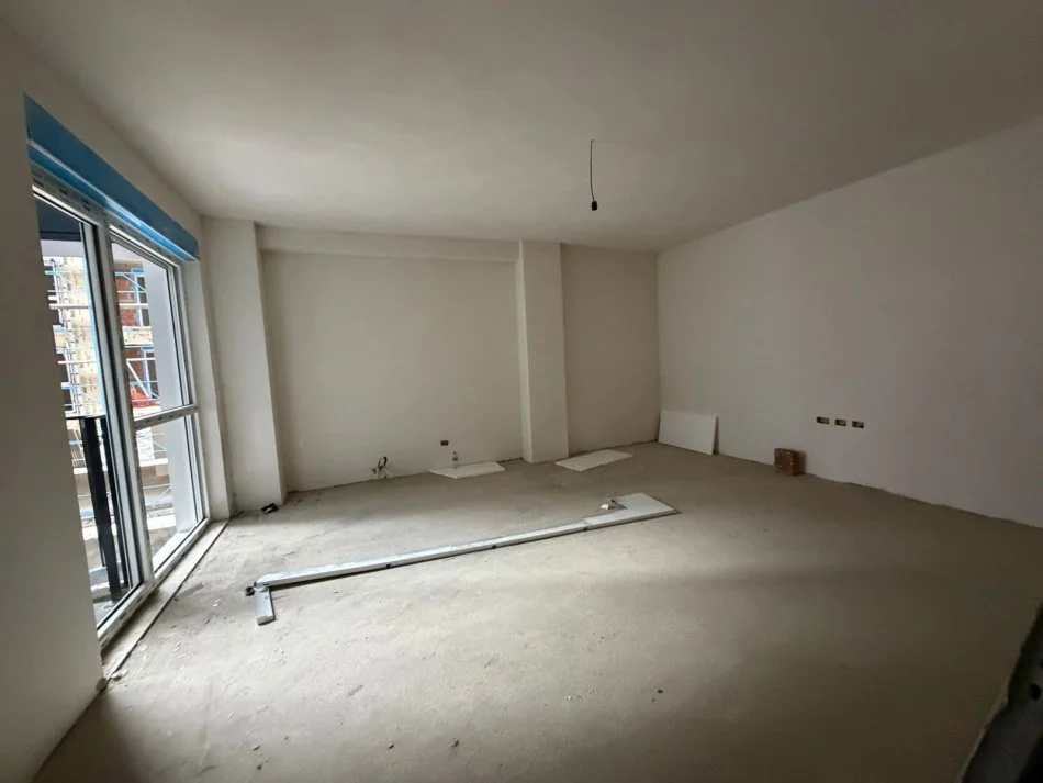Tirane, shitet ambjent biznesi Kati 1, 116 m² 231.000 € (Jordan Misja)