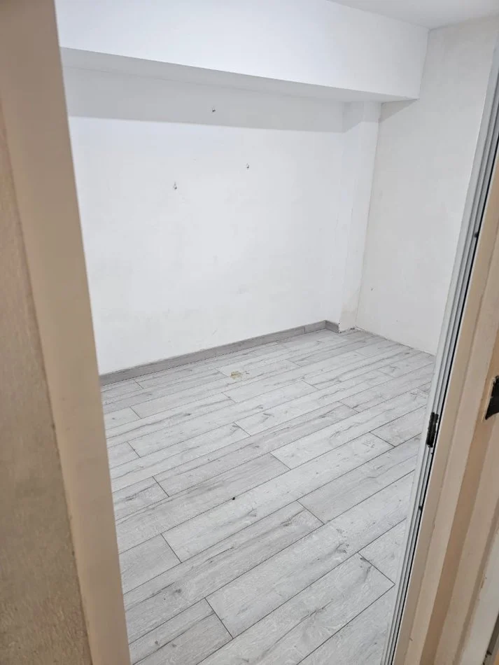 Tirane, jepet me qera ambient biznesi Kati 0, 75 m² 600 € (Myslym Shyri)