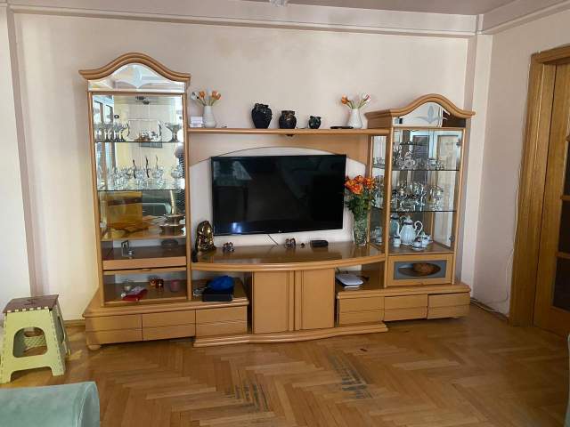 Tirane, jepet me qera apartament 2+1+BLK Kati 9, 130 m² 500 Euro (Bulevardi Zogu i Pare)