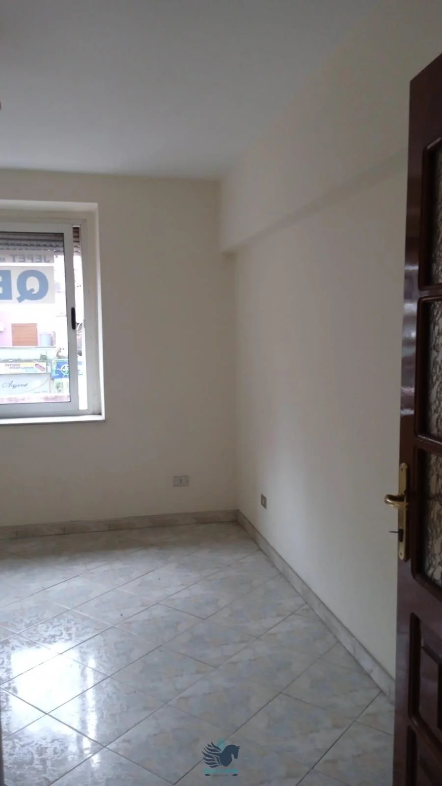 Jepet Me Qera Zyre/Apartment Tek 21 Dhjetori[ID PZ44]