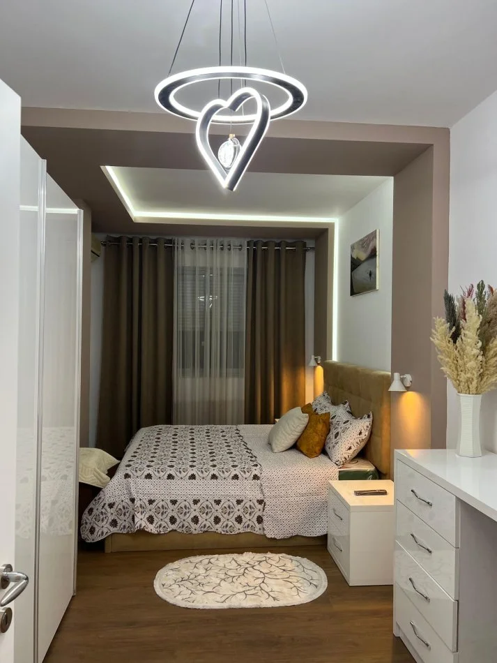 Yzberisht , shitet 2+1 Kati 3, 90 m² 145.000 €