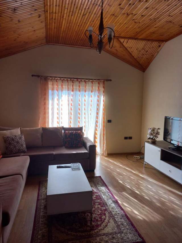 Tirane, jepet me qera apartament 2+1+A+BLK Kati 4, 100 m² 50000 Leke (Kinostudio)