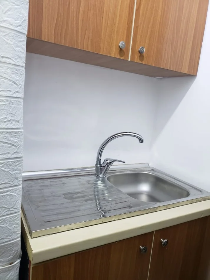 Tirane, jepet me qera ambjent biznesi , Kati 2, 90 m² 550 € (Bulevardi Gjergj Fishta Prane Gjykates faktit)