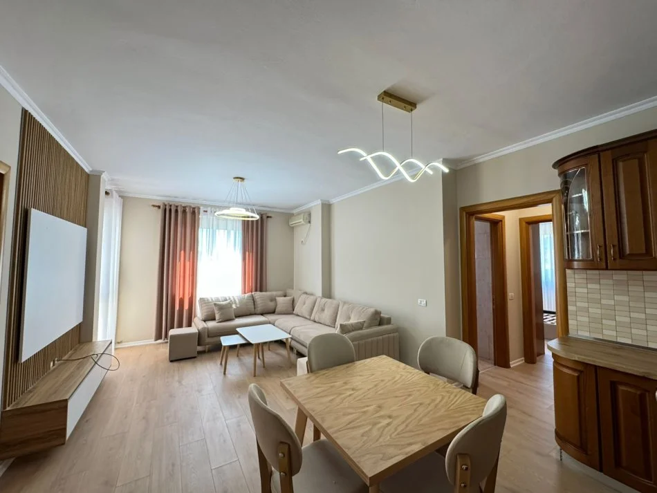 Tirane, shitet apartament 2+1+Aneks+Ballkon Kati 6, 94 m² 132.000 € (teodor keko)