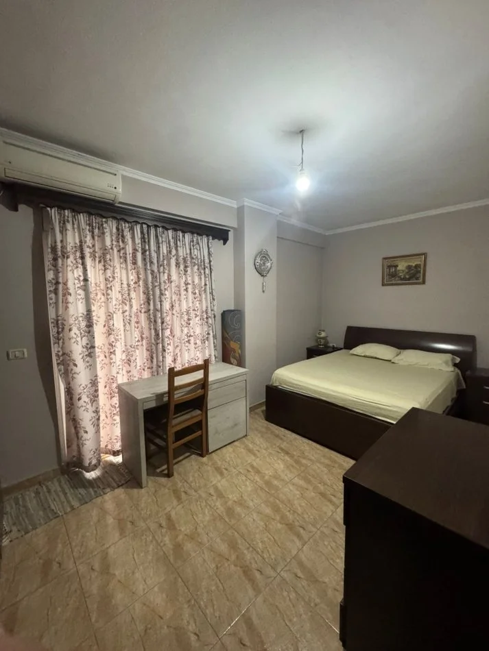 Tirane, jepet me qera apartament 2+1+parkim Kati 2, 90 m² 500 € (Astir prane Wellit)