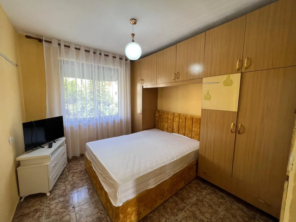 Tirane, jepet me qera apartament 2+1 Kati 3, 79 m² 500 € (Shkolla Harry Fultz)