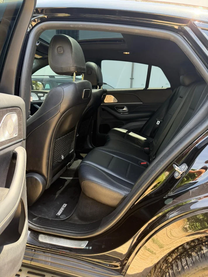 Tirane, shes makine Mercedes Benz Nafte, e zeze automatik Kondicioner 145.000 km 70.000 €