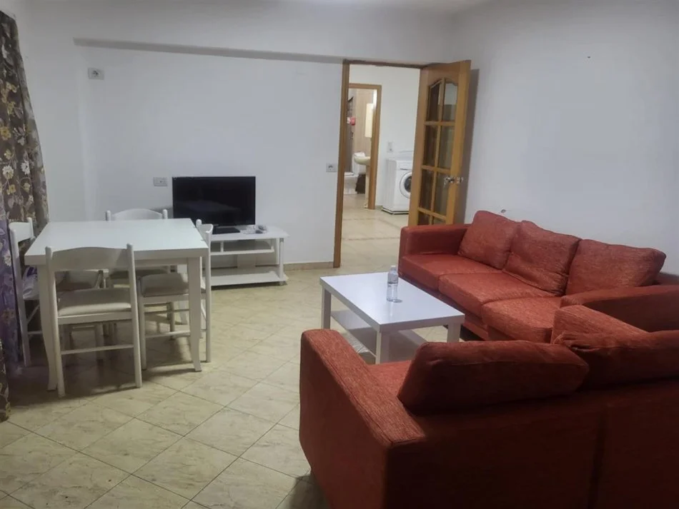 jepet me qera apartament 2+1+Ballkon Kati 4, 90 m² 600 € (9 kateshet)
