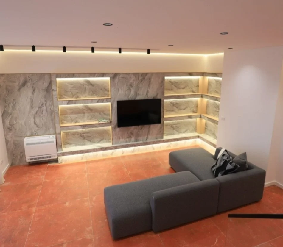 Tirane, jepet me qera Vile 2 Katshe , 650 m² 3.000 € (Petrele)