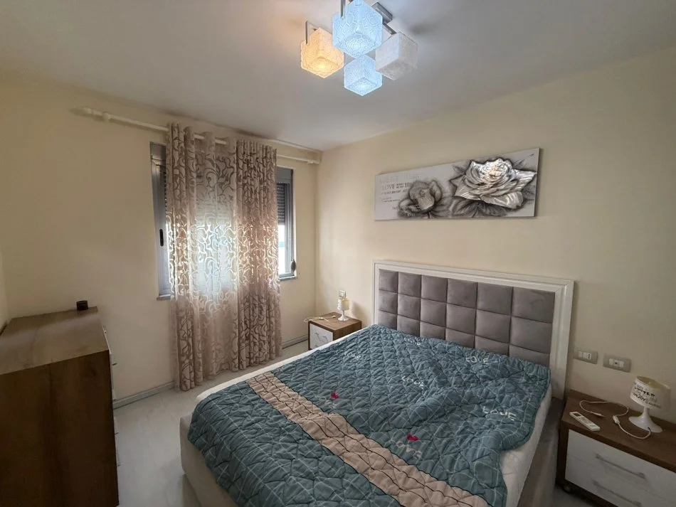 Shqiperi, jepet me qera apartament 1+1+Ballkon Kati 2, 68 m² 600 € 