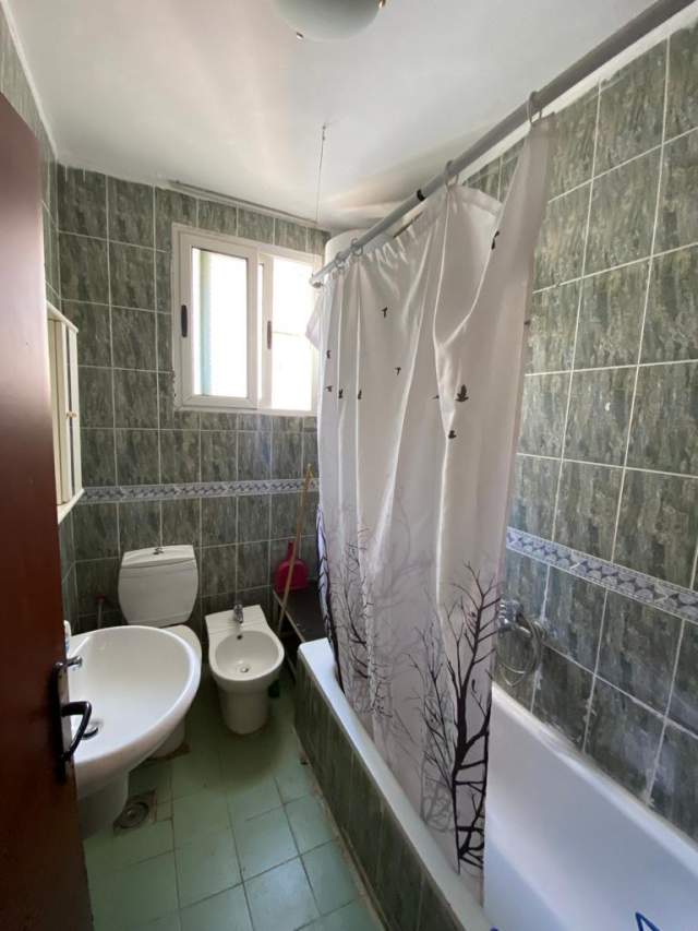 Tirane, jepet me qera apartament 1+1 Kati 9, 60 m² 350 Euro