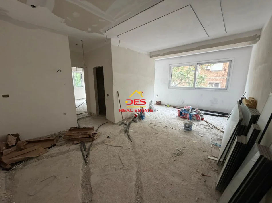 Vlore, shitet apartament 2+1+Ballkon Kati 2, 96 m² (Rruga Fiqirete Musta)