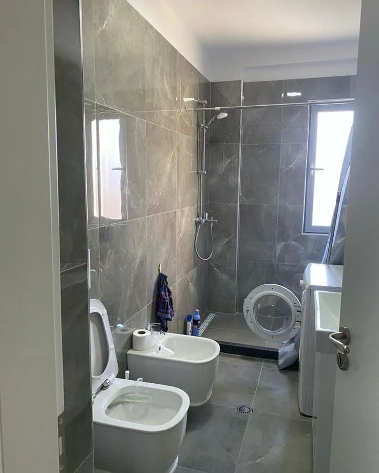 Tirane, jepet me qera apartament 1+1+Ballkon Kati 7, 67 m² 520 € (DON BOSKO)